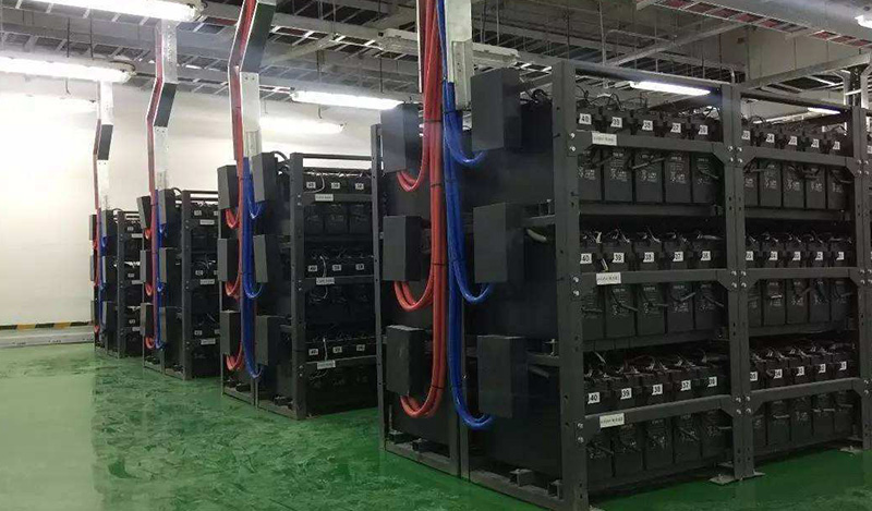 Uninterruptible Power Supply (UPS)